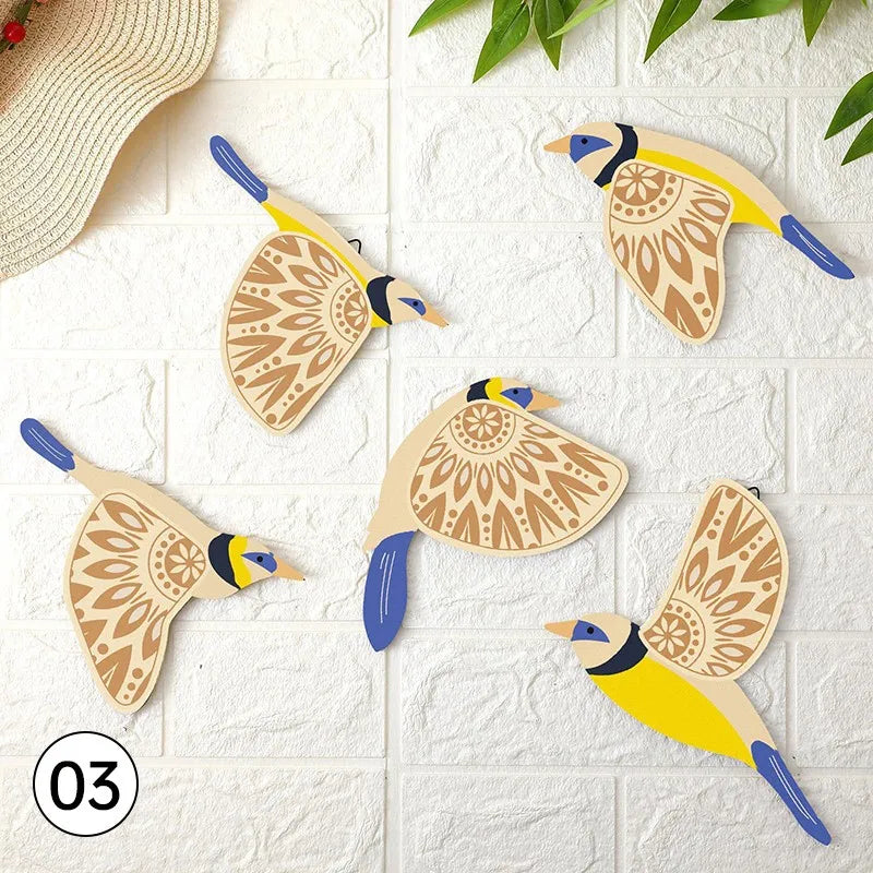 5Pcs Wooden Bird Wall Decor Hollow Out Bird Sculpture Art Vintage Decor Living Room Kitchen Wall Hanging Figurines Ornament