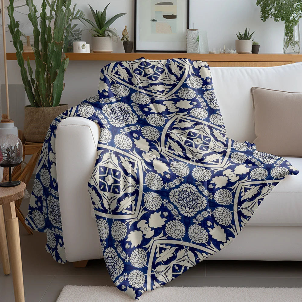 Moroccan Tile Medallion Throw Blanket — Geometric Print Plush Sofa & Bed Throw