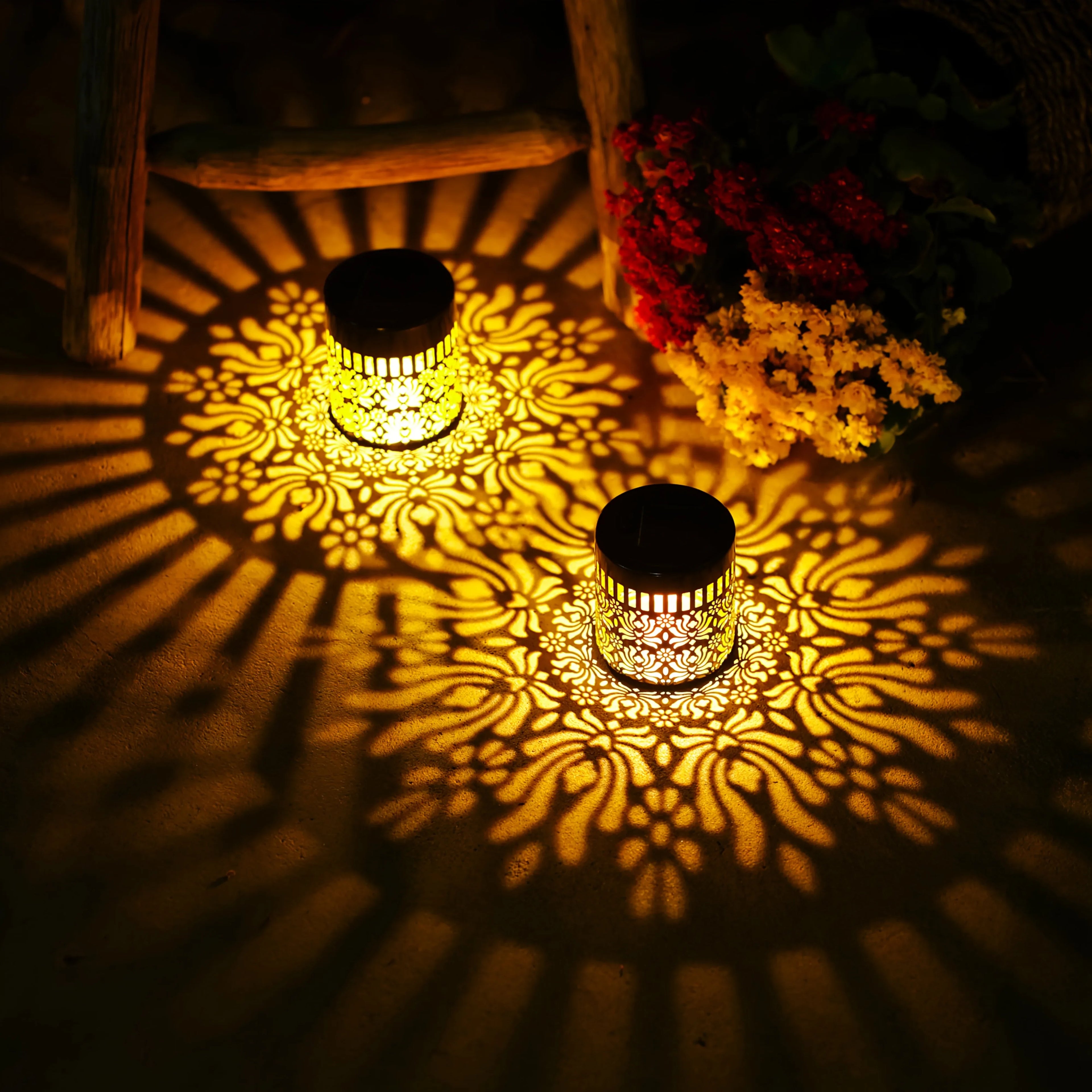 Solar-Powered Datura Lantern Light Wall Lamp Outdoor Garden Patio Walkway Decorations 1Pcs/2Pack Lighting for Garden Decor
